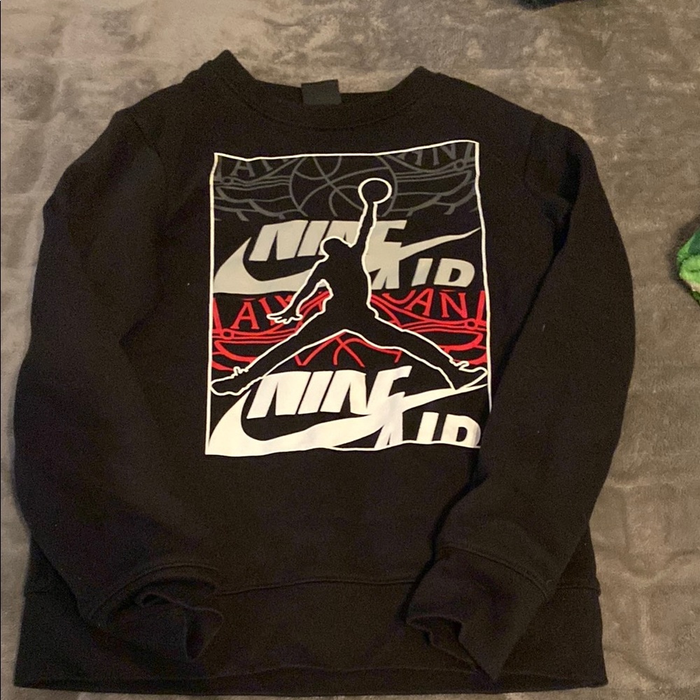 Nike Black Crewneck Sweater with Bold Graphic Design